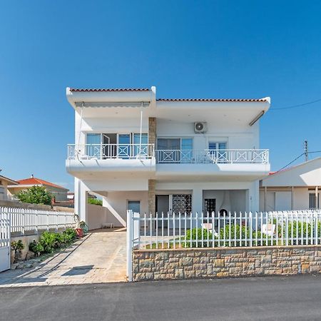 Costa Vasia Seaside Suites And Apartments วราฮาติ ภายนอก รูปภาพ