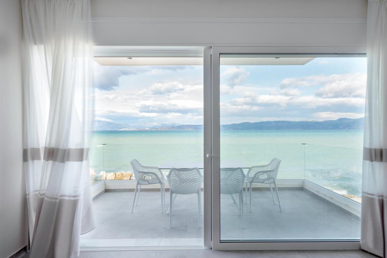 Costa Vasia Seaside Suites And Apartments วราฮาติ ภายนอก รูปภาพ
