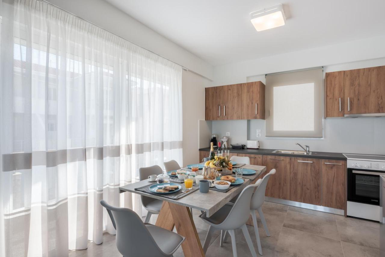 Costa Vasia Seaside Suites And Apartments วราฮาติ ภายนอก รูปภาพ