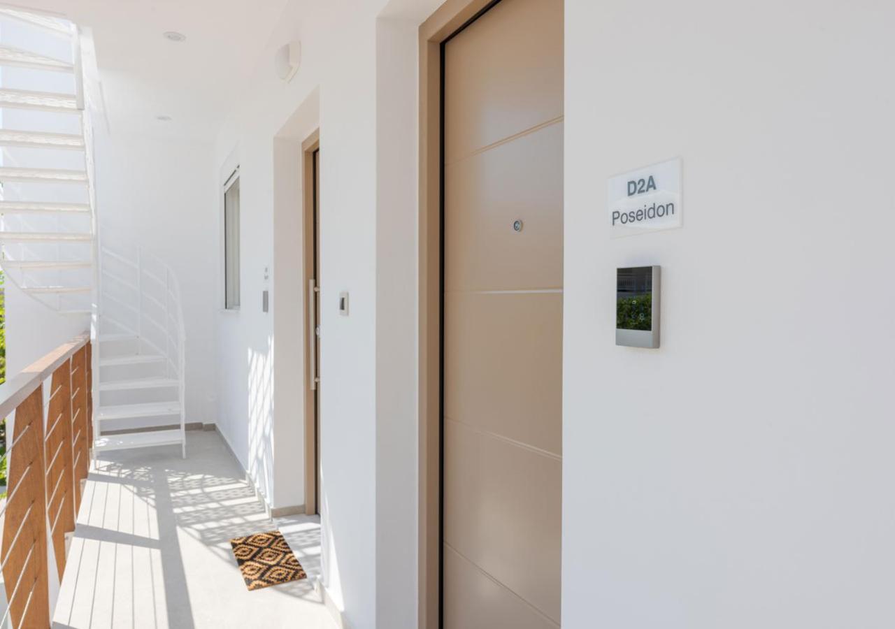 Costa Vasia Seaside Suites And Apartments วราฮาติ ภายนอก รูปภาพ