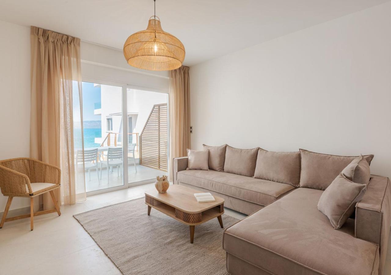 Costa Vasia Seaside Suites And Apartments วราฮาติ ภายนอก รูปภาพ