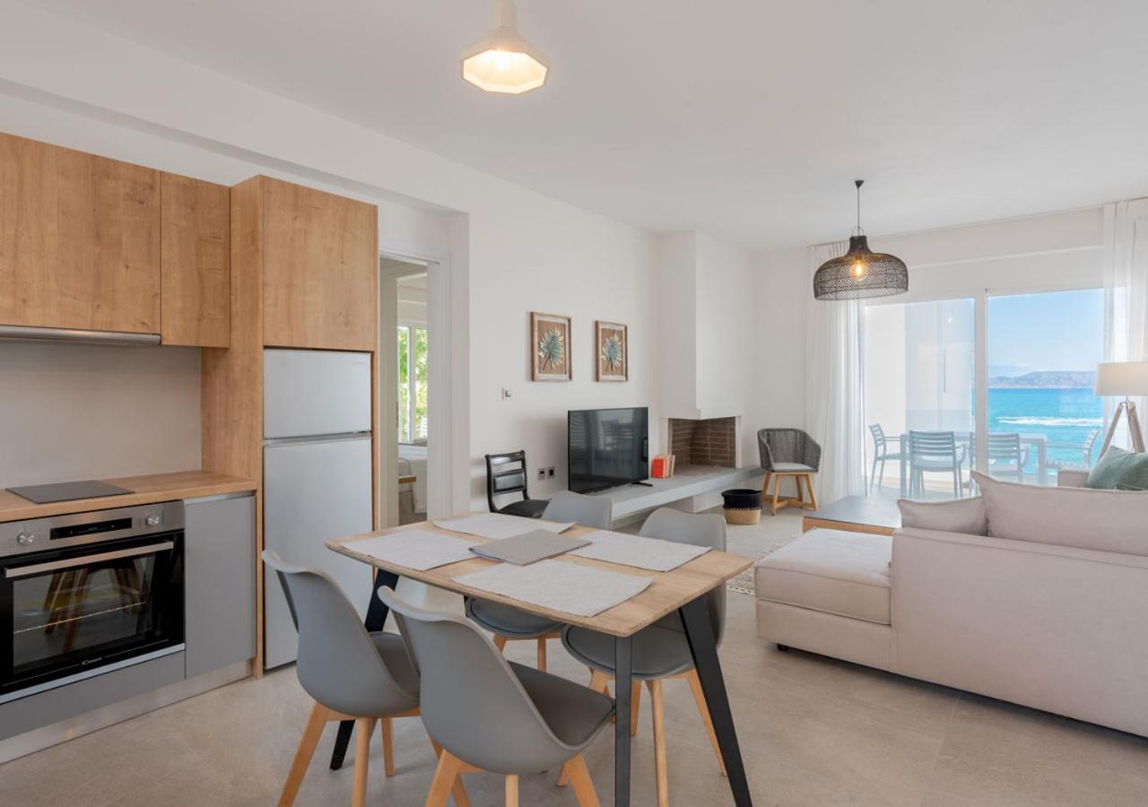 Costa Vasia Seaside Suites And Apartments วราฮาติ ภายนอก รูปภาพ