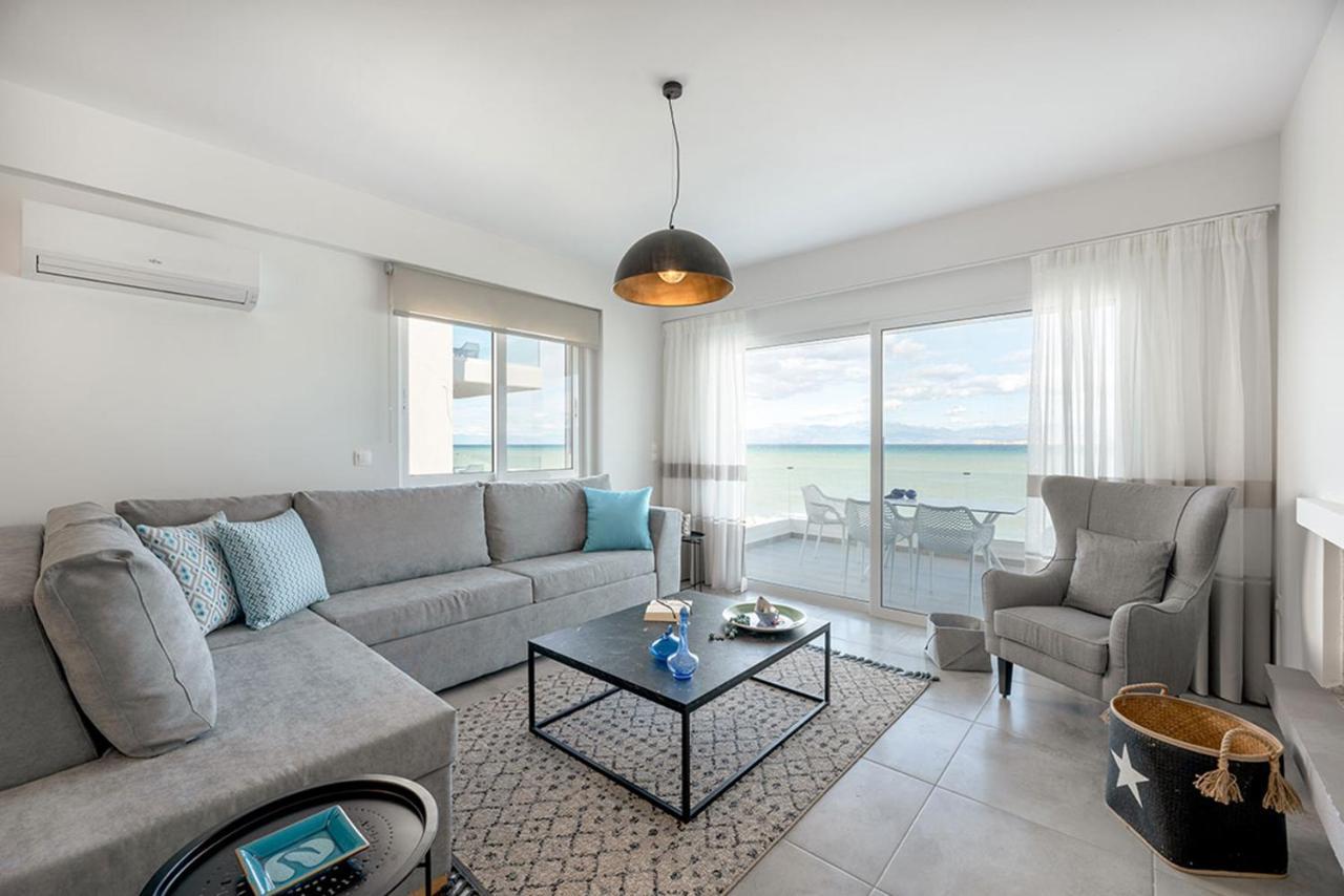 Costa Vasia Seaside Suites And Apartments วราฮาติ ภายนอก รูปภาพ